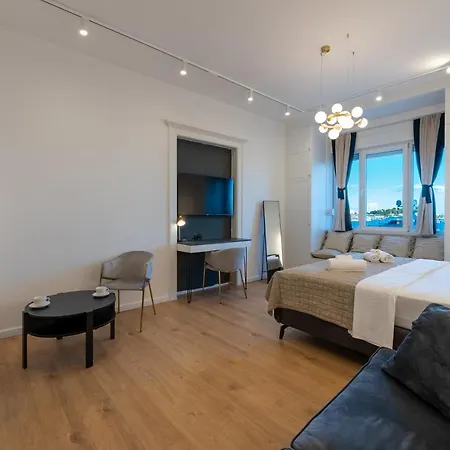 Lusso With Sea View Apartman
