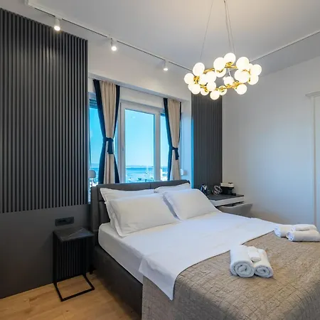 Lusso With Sea View Apartman *