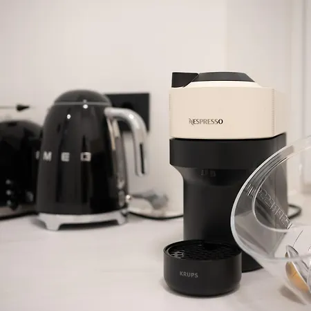 Lusso With Sea View Apartment