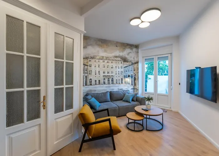아파트 Lusso With Sea View